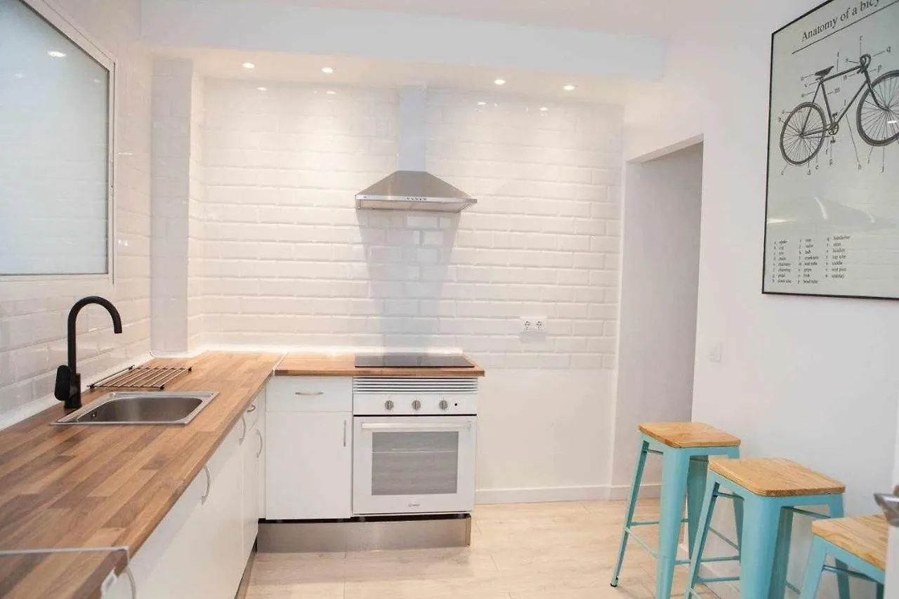 Isg Apartments Alhondiga- Piscina Casco Antiguo Free Parking Севилья